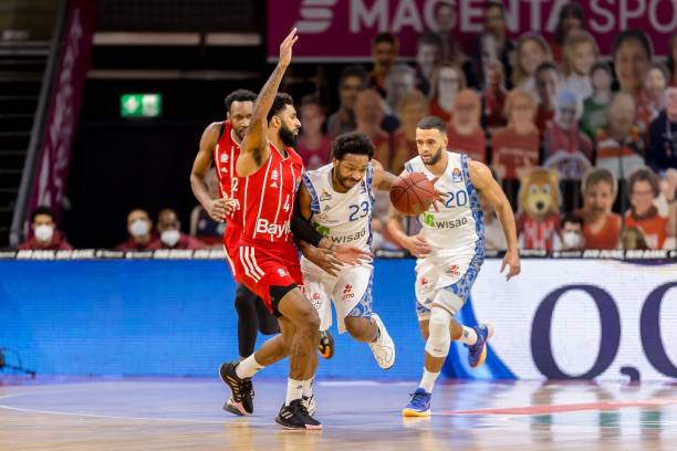 是他们面对 是他们面对