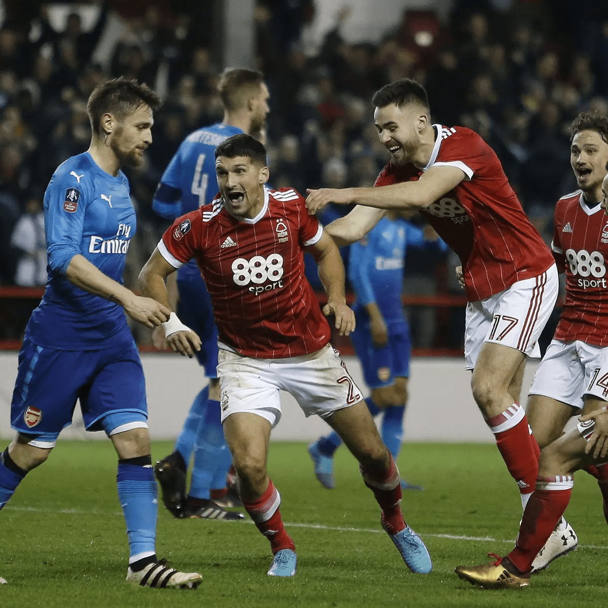 但比赛带给 但比赛带给